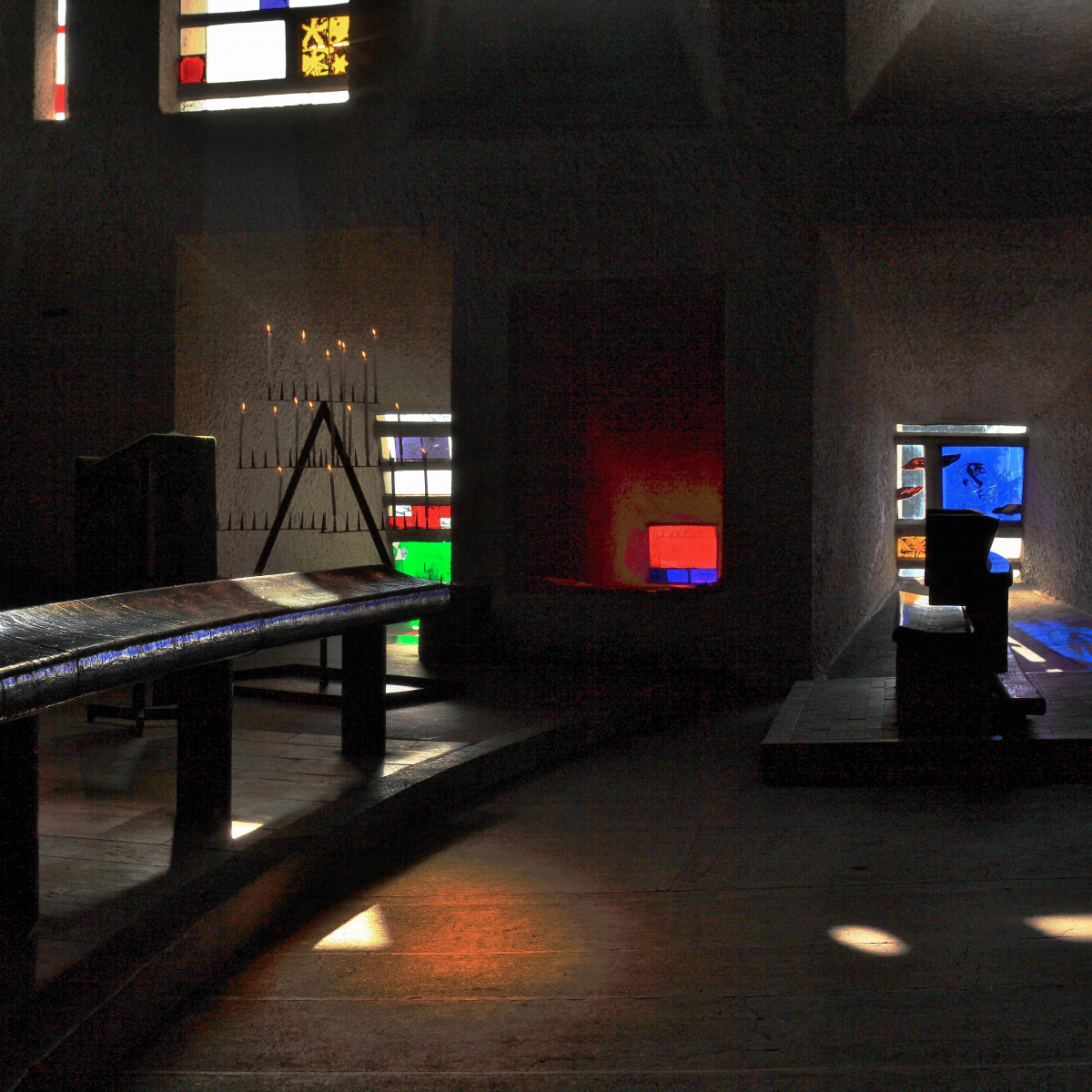 Chapelle Le Corbusier Ronchamp mur de lumière